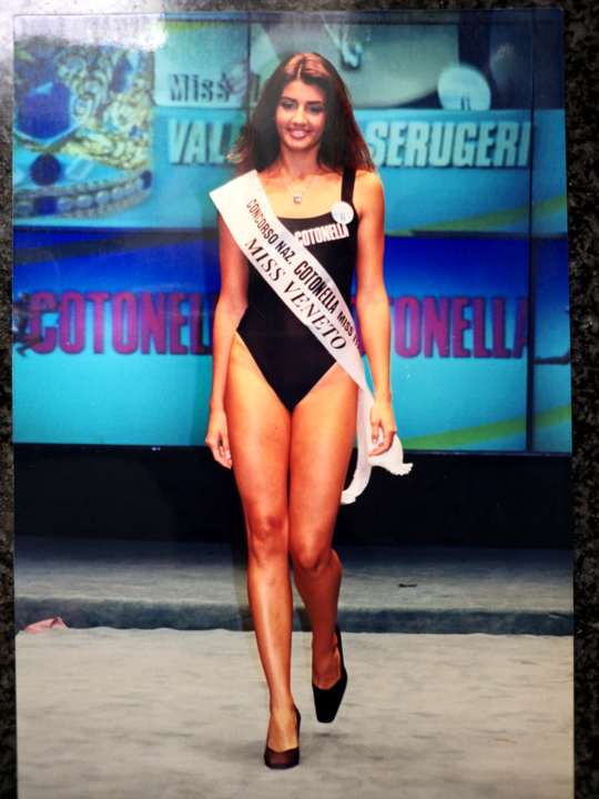 Photo from the Miss Italia 2000 pre-finals, San Benedetto del Tronto