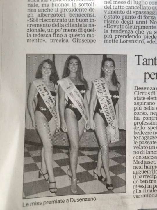 Le miss premiate a Desenzano, three women in pageant sashes, L'Arena 4 September 2001